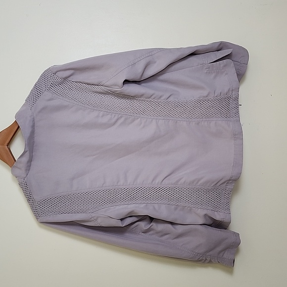 Zenergy by Chico's Men's Beige Lightweight Jacket with Mesh Insert Details - Picture 4 of 14